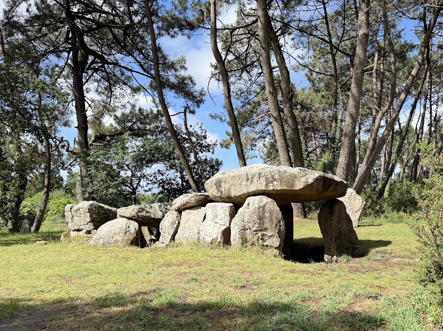 Mané Kerioned dolmen
